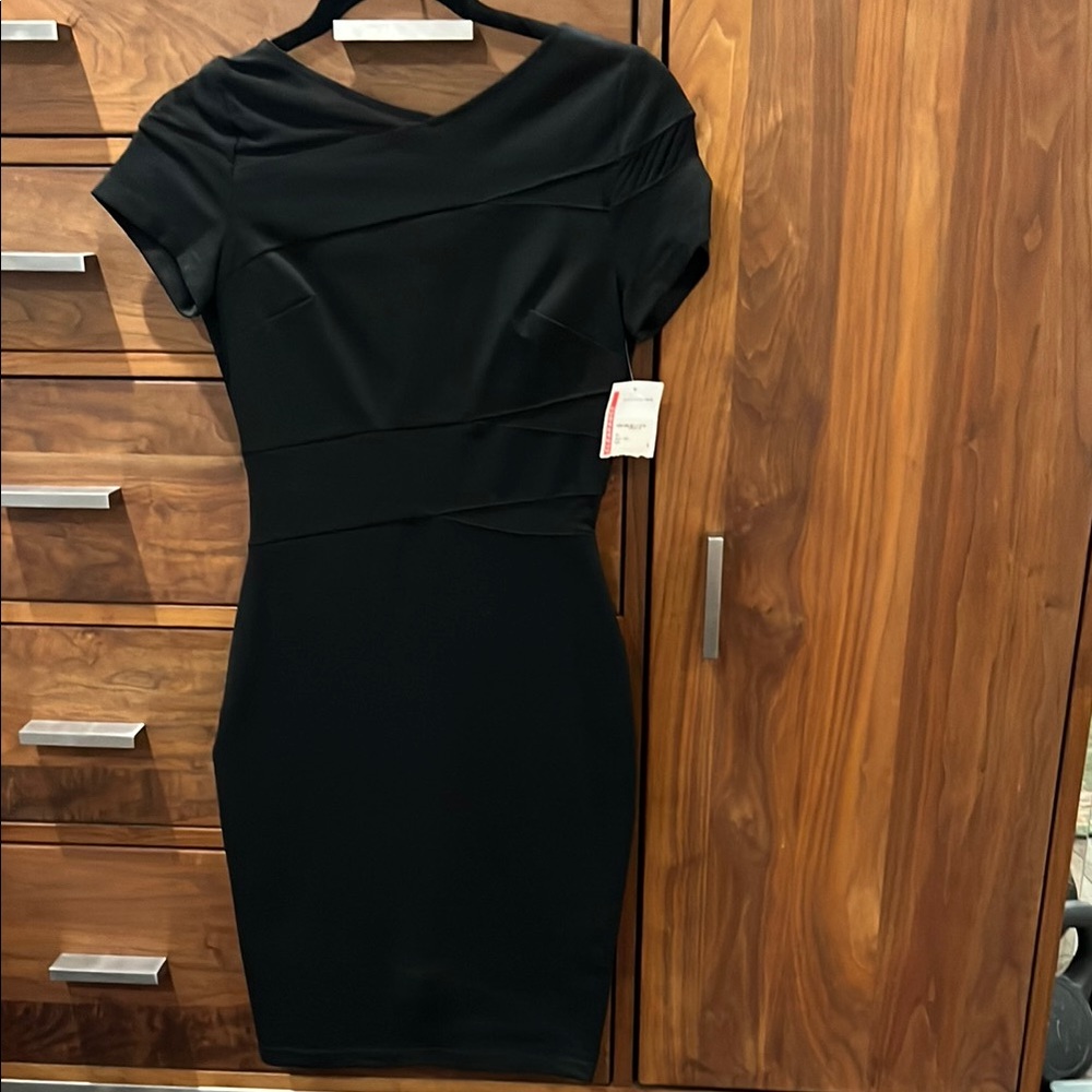 Moda Black V-Neck Bodycon Mini Dress